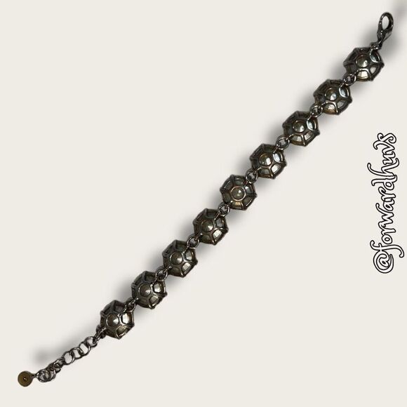 Stella & Dot Bracelet | Darker Spots on Some Rhinestones - Picture 6 of 8